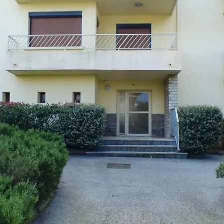 Apartment Spacious Family Nest A Stone's Throw From The Sea Six-Fours-les-Plages